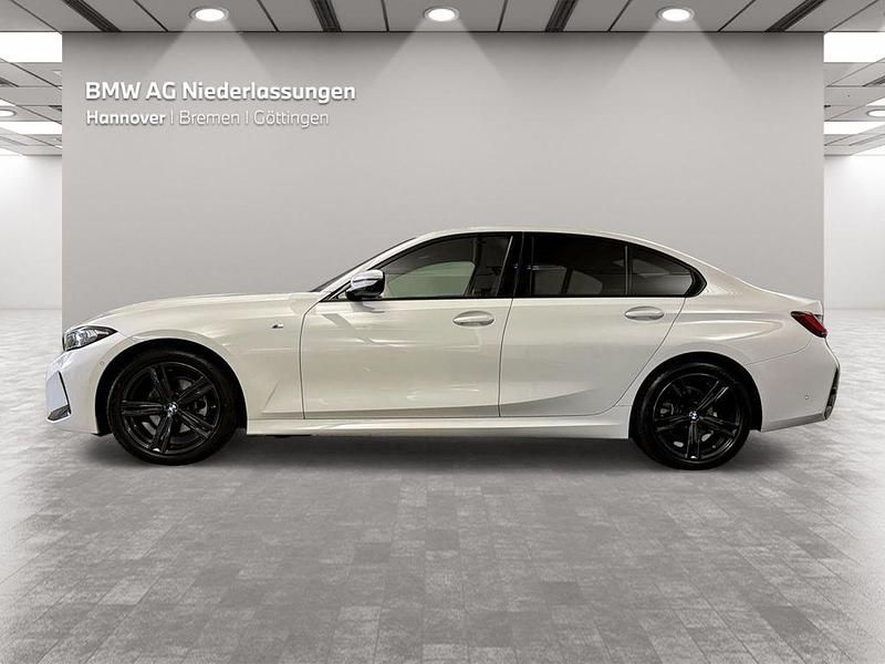 Gebraucht BMW 320 Comfort Edition 184 PS (135 kW) 2025 Weiß Limousine