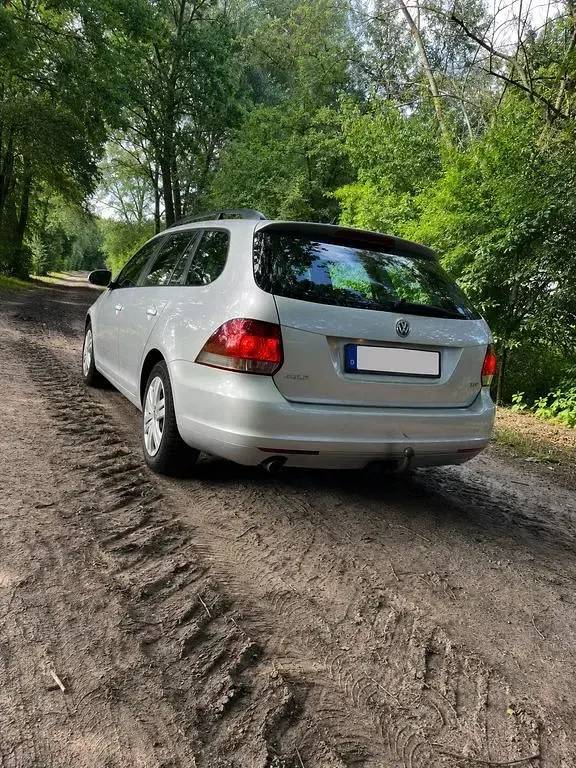 Gebraucht VW Golf VII Trendline 105 PS (77 kW) 2013 Silber Kombi