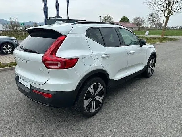 Gebraucht Volvo XC40 Plus 192 PS (141 kW) 2022 Weiß SUV