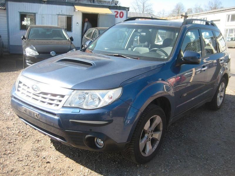 Gebraucht Subaru Forester 147 PS (108 kW) 2012 Blau SUV