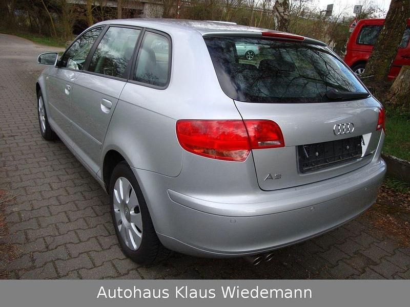 Używany Audi A3 Attraction 125 KM (91 kW) 2008 Srebrny Hatchback