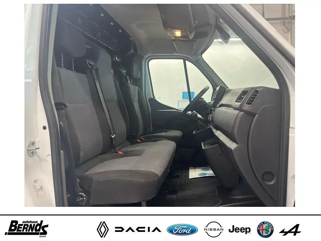 Gebraucht Renault Master 135 PS (99 kW) 2023 Weiß Van