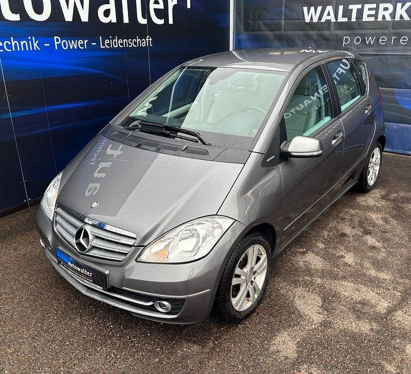 Gebraucht Mercedes A200 Elegance 136 PS (100 kW) 2010 Grau Kleinwagen