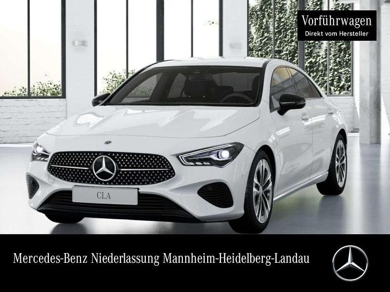 Gebraucht Mercedes CLA180 Progressive 136 PS (100 kW) 2025 Weiß Limousine