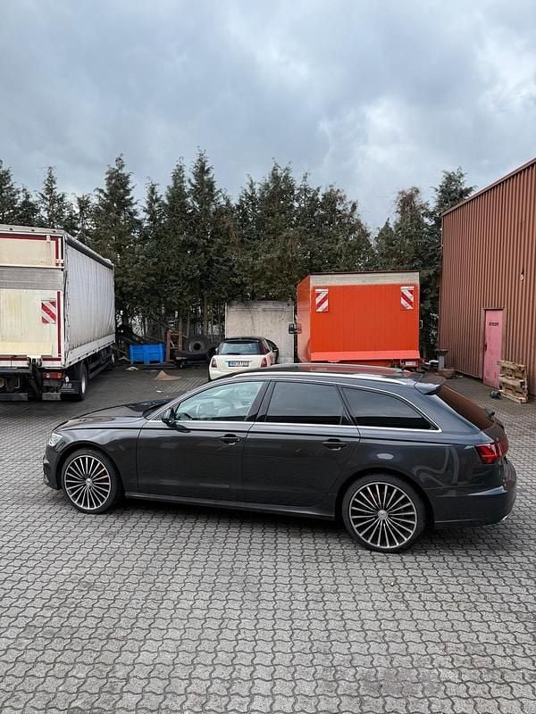 Gebraucht Audi A6 272 PS (200 kW) 2015 Grau Kombi