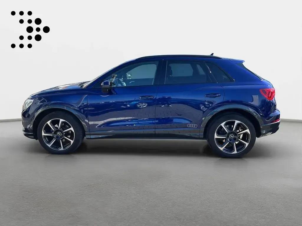 Gebraucht Audi Q3 Advanced Plus 150 PS (110 kW) 2024 Navarrablau metallic SUV