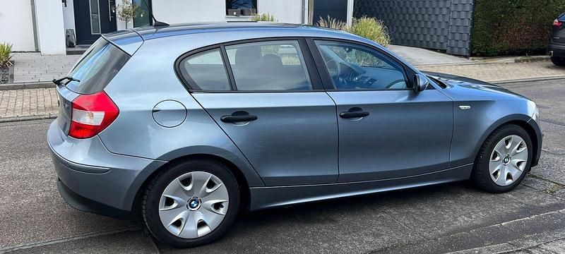 Gebraucht BMW 116 116 PS (85 kW) 2005 Grau Kleinwagen