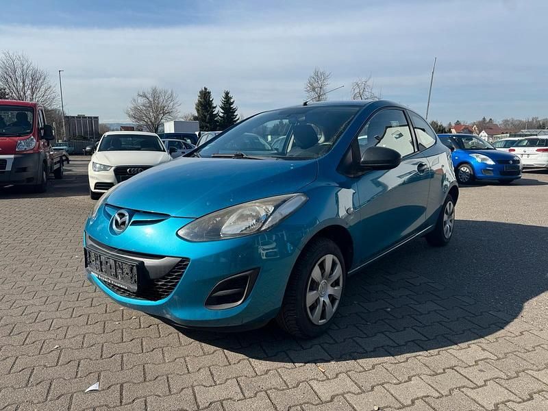Gebraucht Mazda 2 75 PS (55 kW) 2011 Blau Kleinwagen