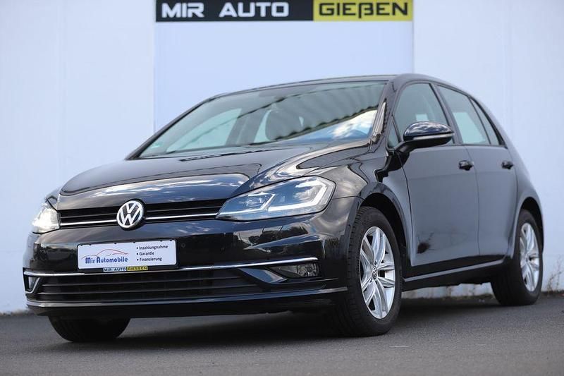 Schwarz Gebraucht 2018 VW Golf VII Limousine | 12.980 € (Etwas zu teuer) - Bild 1/4