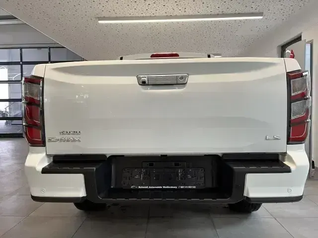 Nouvelle Isuzu D-Max 163 ch (119 kW) 2025 Blanc Pick-up
