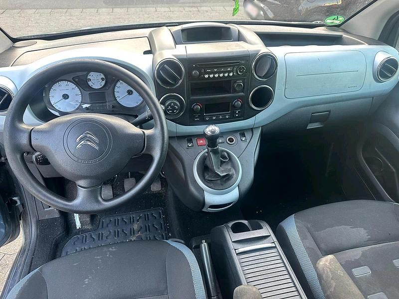 Gebraucht Citroën Berlingo 114 PS (83 kW) 2013 Grau Van / Kleinbus