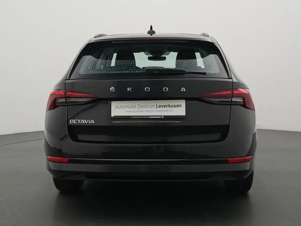 Usata Skoda Octavia Ambition 150 CV (110 kW) 2024 Nero Station wagon