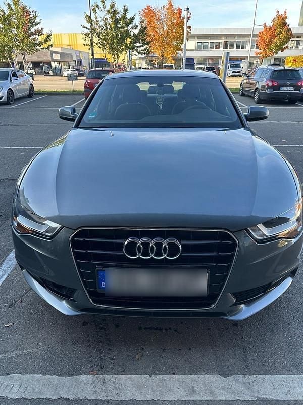 Grau Gebraucht 2016 Audi A5 Sportback Design Limousine | 14.300 € (Superpreis) - Bild 1/4