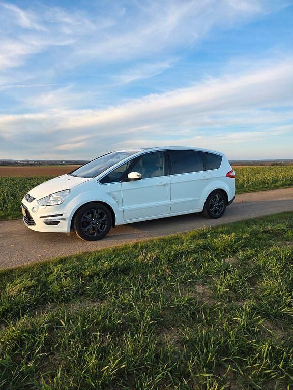 Second-hand Ford S-MAX S 200 CP (147 kW) 2013 Alb Monovolum