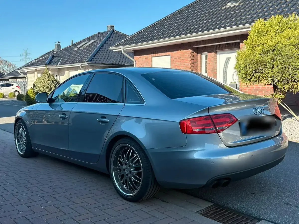 Gebraucht Audi A4 160 PS (117 kW) 2009 Limousine