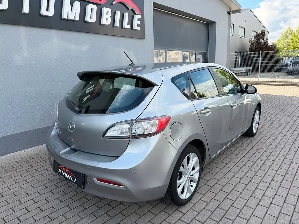 Gebraucht Mazda 3 Edition 105 PS (77 kW) 2011 Silber Limousine