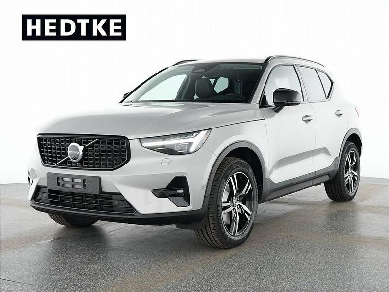 Silber Gebraucht 2025 Volvo XC40 Plus SUV | 41.990 € (Teuer) - Bild 1/4
