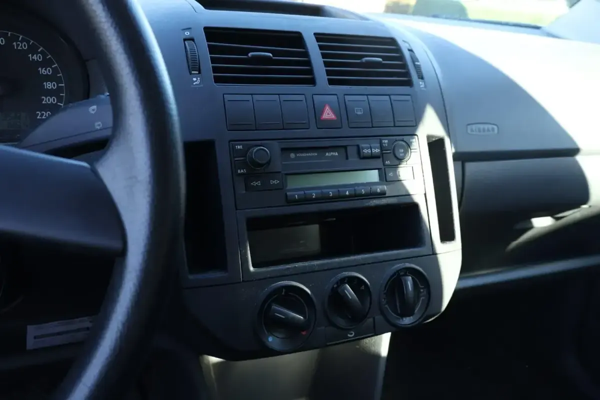 Gebraucht VW Polo 75 PS (55 kW) 2004 Rot Kleinwagen