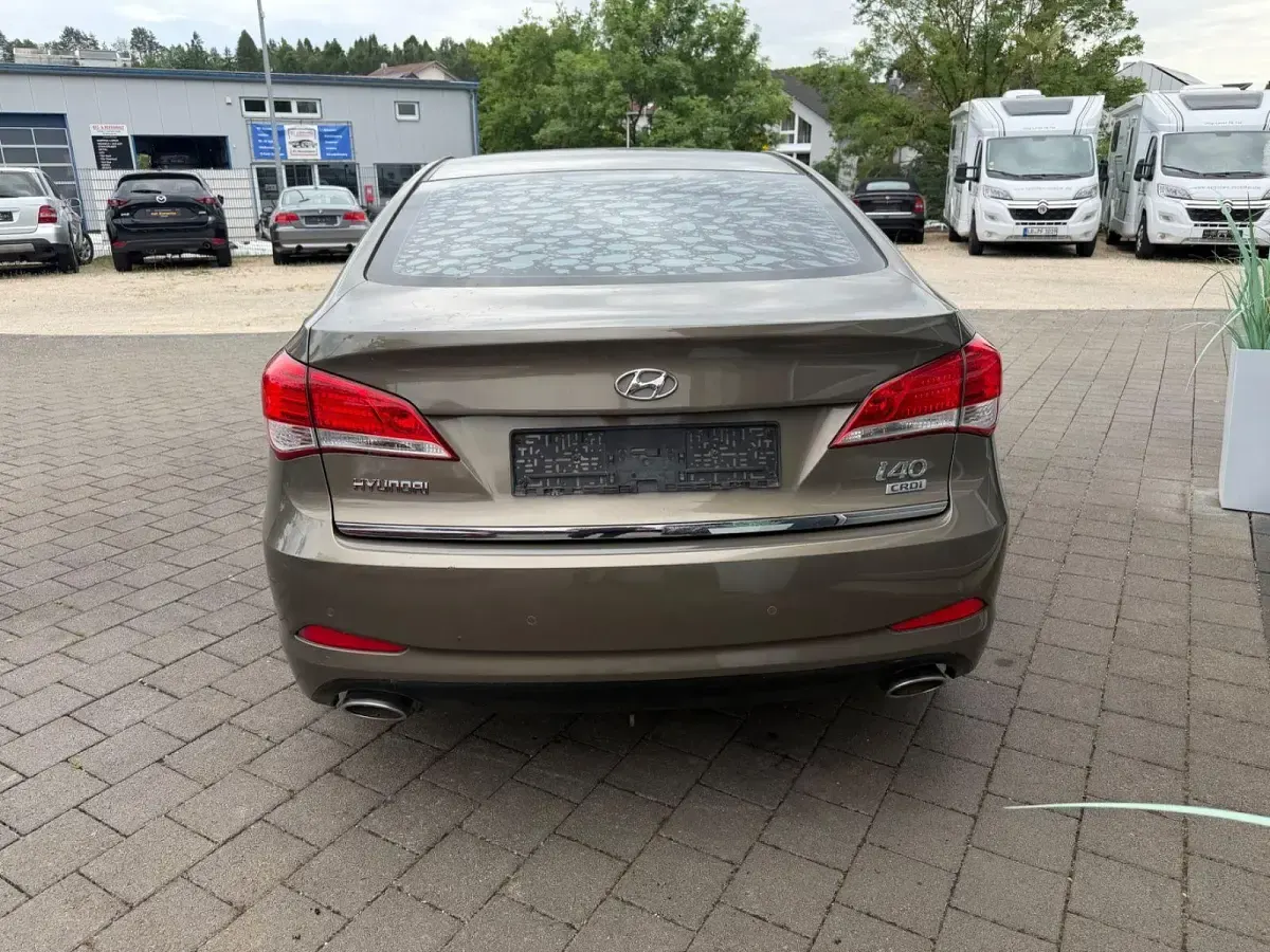 Gebraucht Hyundai i40 Style 136 PS (100 kW) 2014 Beige Limousine