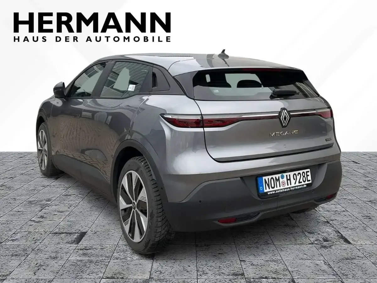 Brugt Renault Megane E-Tech 96 kW (131 HK) 2023 Grå Sedan