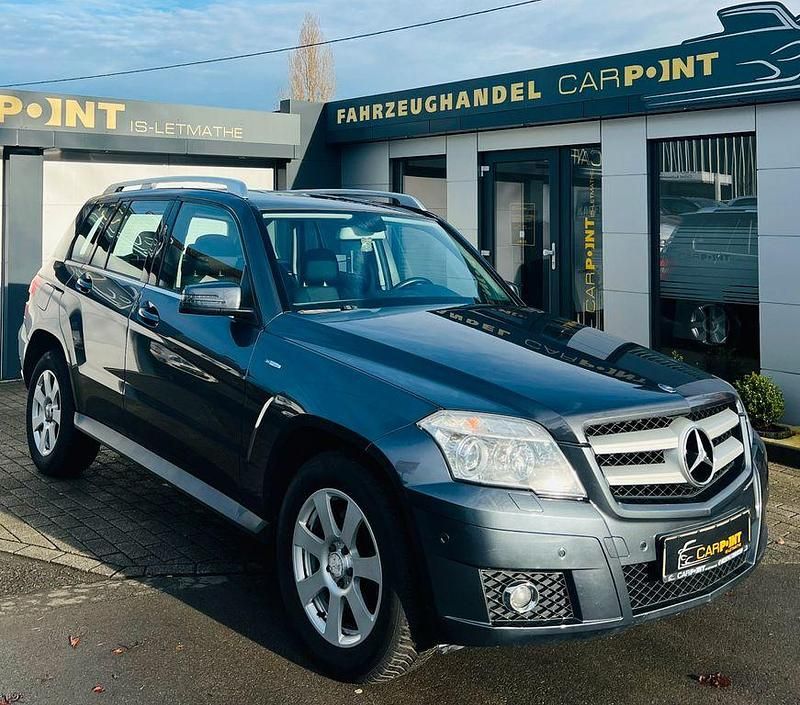 Grau Gebraucht 2009 Mercedes GLK220 SUV | 8.999 € (Fairer Preis) - Bild 1/3