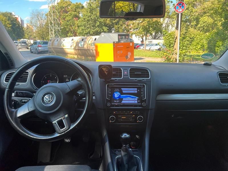 Usata VW Golf VI 90 CV (66 kW) 2011 Bianco Utilitaria