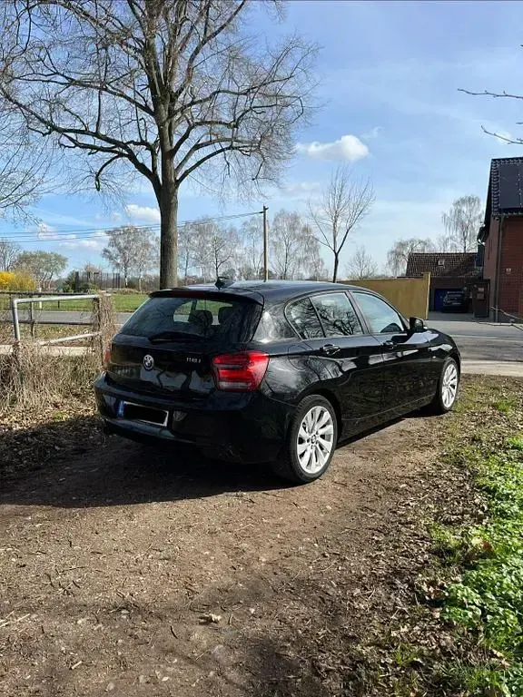 Gebraucht BMW 116 Sport Line 136 PS (100 kW) 2012 Schwarz Kleinwagen
