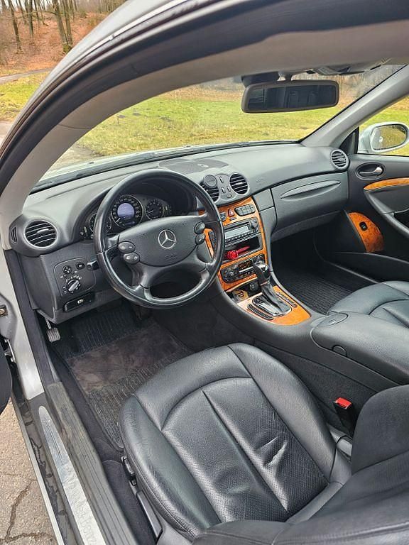 Gebraucht Mercedes CLK240 Elegance 170 PS (125 kW) 2002 Silber Coupé