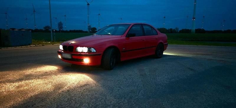 Second-hand BMW 520 150 CP (110 kW) 2000 Roșu Berlinǎ