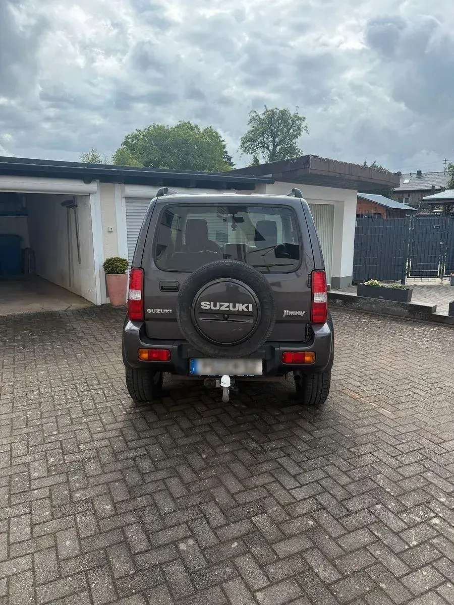 Gebraucht Suzuki Jimny Style 84 PS (61 kW) 2017 Grau SUV