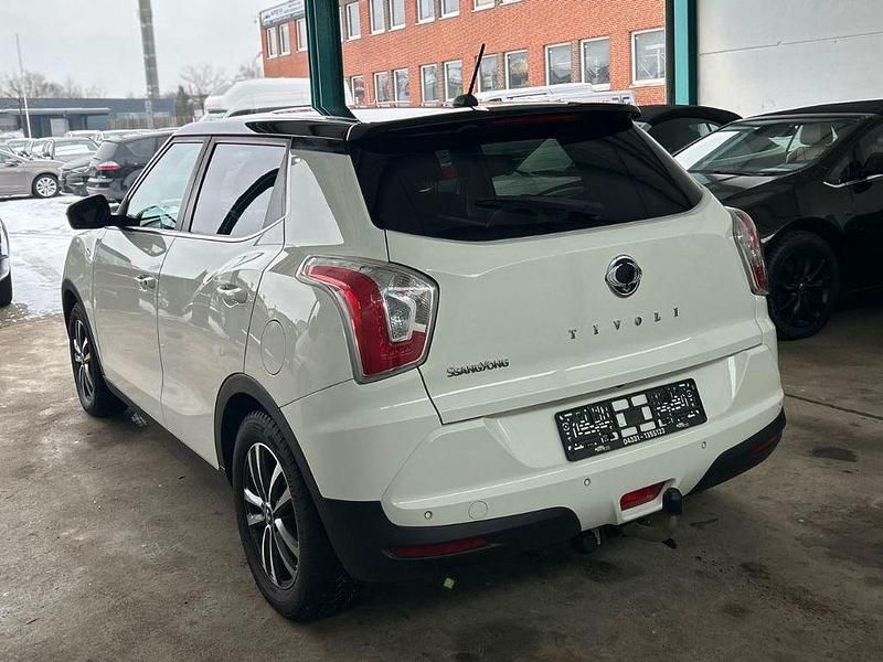 Gebraucht SsangYong Tivoli 128 PS (94 kW) 2018 Weiß SUV