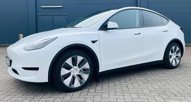 Gebraucht Tesla Model Y RWD 188 kW (256 PS) 2023 Weiß SUV