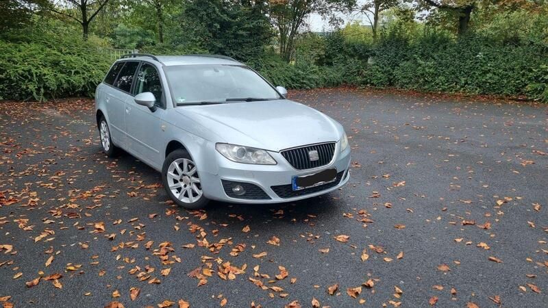 Silber Gebraucht 2011 Seat Exeo Reference Kombi | 2.900 € (Fairer Preis) - Bild 1/4
