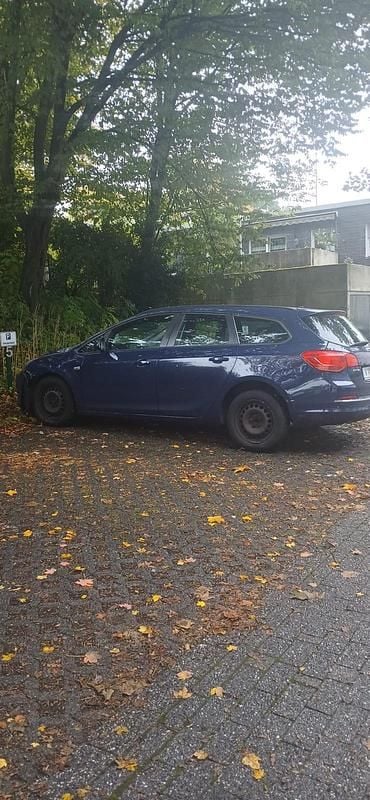 Blau Gebraucht 2016 Opel Astra Sport Kombi | 2.300 € (Superpreis) - Bild 1/4