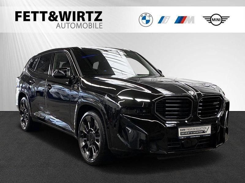 Gebraucht BMW XM Performance 653 PS (480 kW) 2024 Saphirschwarz metallic SUV