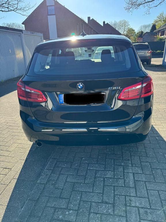 Gebraucht BMW 216 Active Tourer Advantage 102 PS (75 kW) 2017 Schwarz Van / Kleinbus