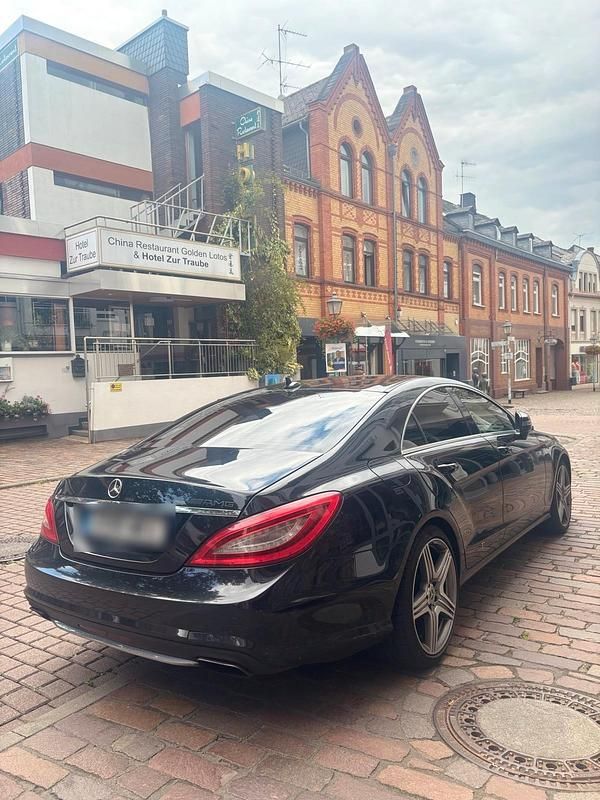 Schwarz Gebraucht 2011 Mercedes CLS350 AMG Limousine | 14.000 € (Superpreis) - Bild 1/4