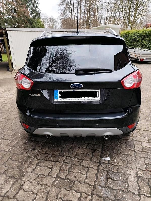 Gebraucht Ford Kuga Titanium 136 PS (100 kW) 2009 Schwarz SUV