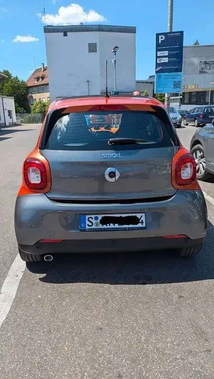 Gebraucht Smart ForFour Edition Blackbuster 71 PS (52 kW) 2015 Silber Kleinwagen