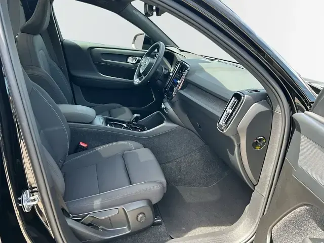 Gebraucht Volvo C40 Core 169 kW (231 PS) 2023 Schwarz SUV