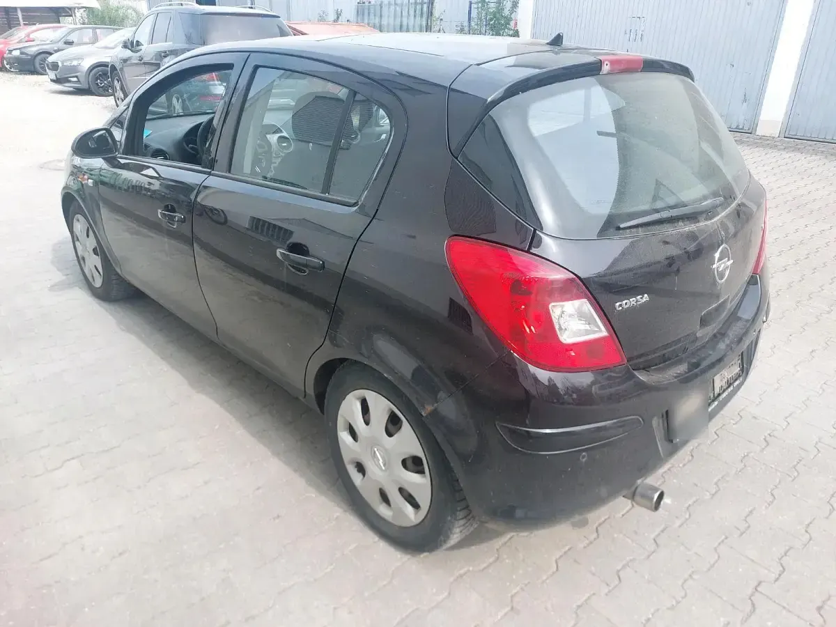 Gebraucht Opel Corsa 90 PS (66 kW) 2008 Schwarz Kleinwagen