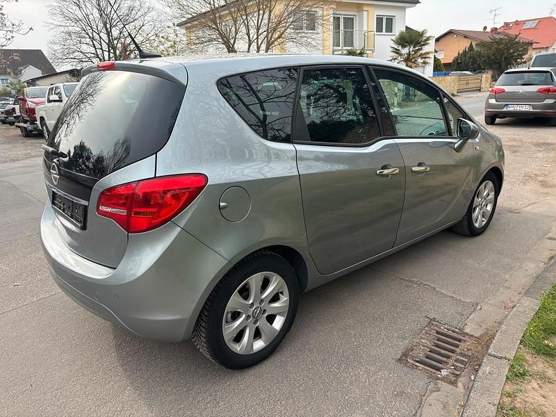 Gebraucht Opel Meriva 90 PS (66 kW) 2012 Grau Van / Kleinbus
