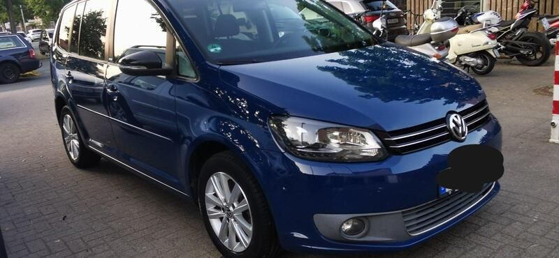 Blau Gebraucht 2011 VW Touran Style Van / Kleinbus | 6.850 € (Guter Preis) - Bild 1/4