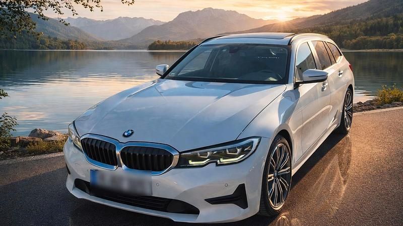 Gebraucht BMW 320 190 PS (139 kW) 2021 Weiß Kombi