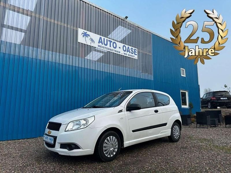 Weiß Gebraucht 2009 Chevrolet Aveo Kleinwagen | 3.490 € - Bild 1/3