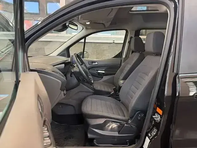 Gebraucht Ford Tourneo Titanium 120 PS (88 kW) 2021 Schwarz Van / Kleinbus