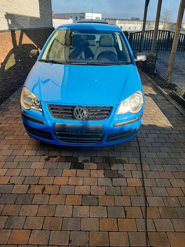 Blau Gebraucht 2006 VW Polo Kleinwagen | 3.000 € (Fairer Preis) - Bild 1/4