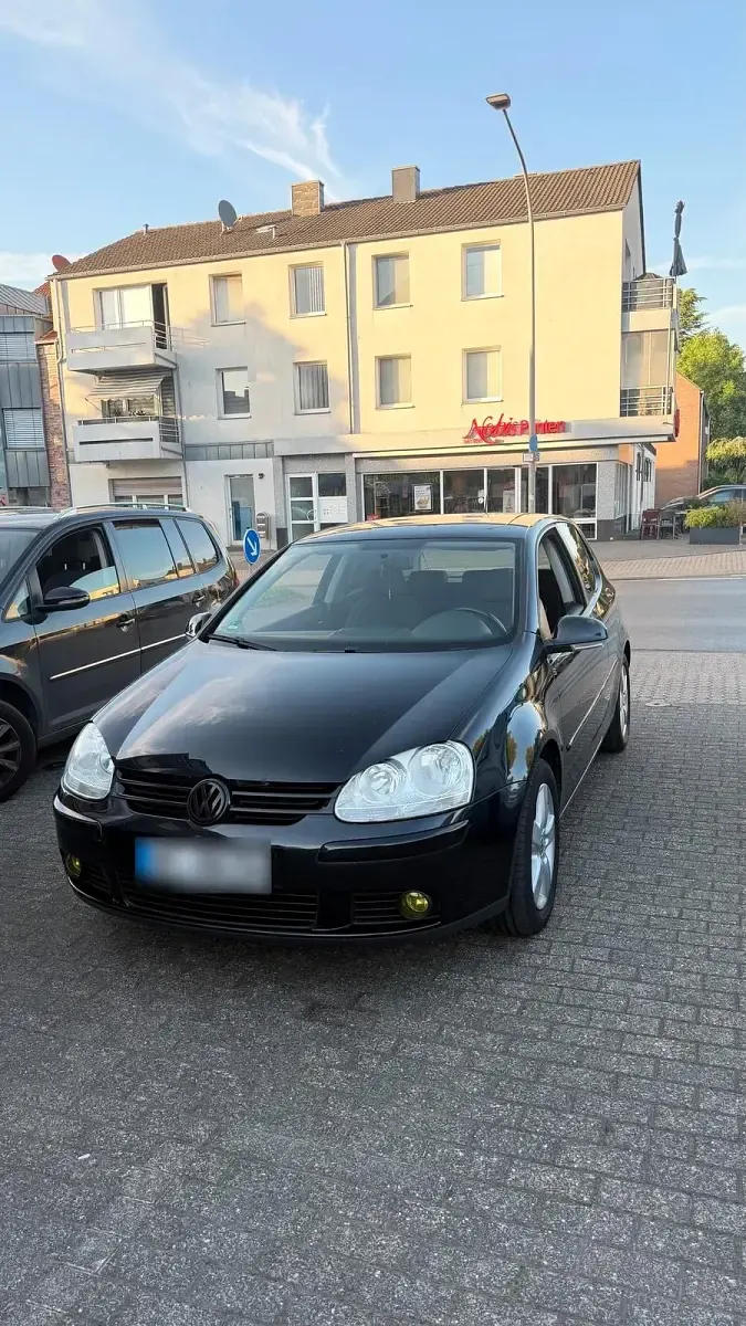 Gebraucht VW Golf V 116 PS (85 kW) 2007 Schwarz Kleinwagen