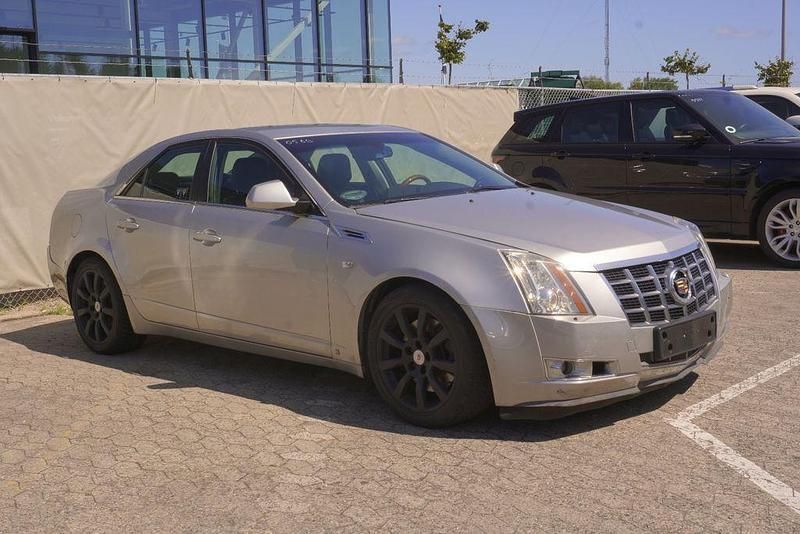Gebraucht Cadillac CTS 322 PS (236 kW) 2010 Gold Limousine