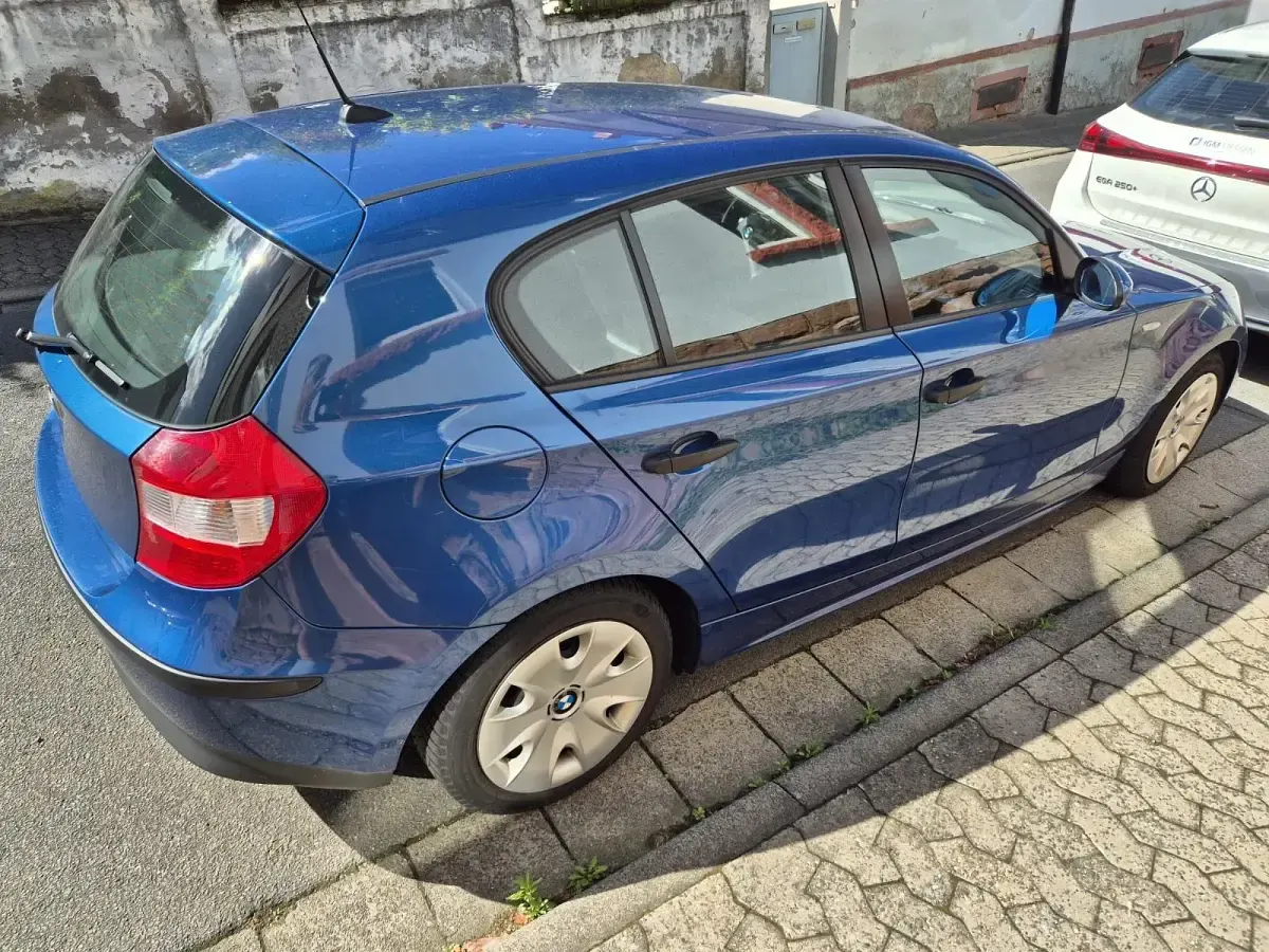 Gebraucht BMW 116 Basis 116 PS (85 kW) 2008 Blau Kleinwagen